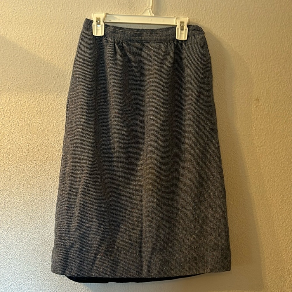 VTG Pendleton wool midi skirt with lining no size waist is 12 inches